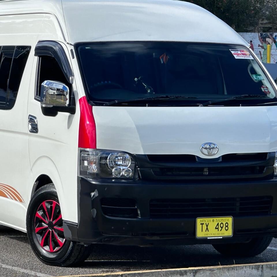 Tour Main Vehicle